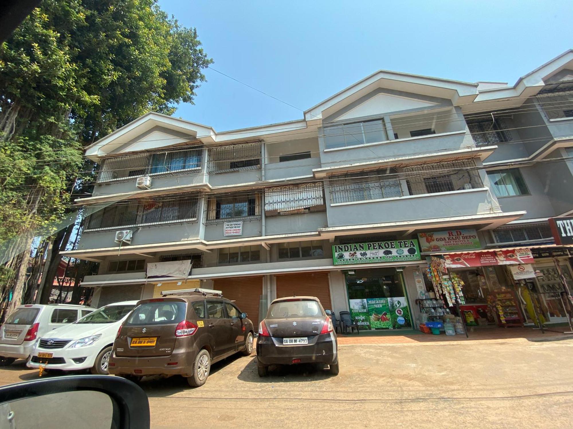 Luxurious 2bhk Serviced 5 Mins Walk From Goa Apartment Benaulim
