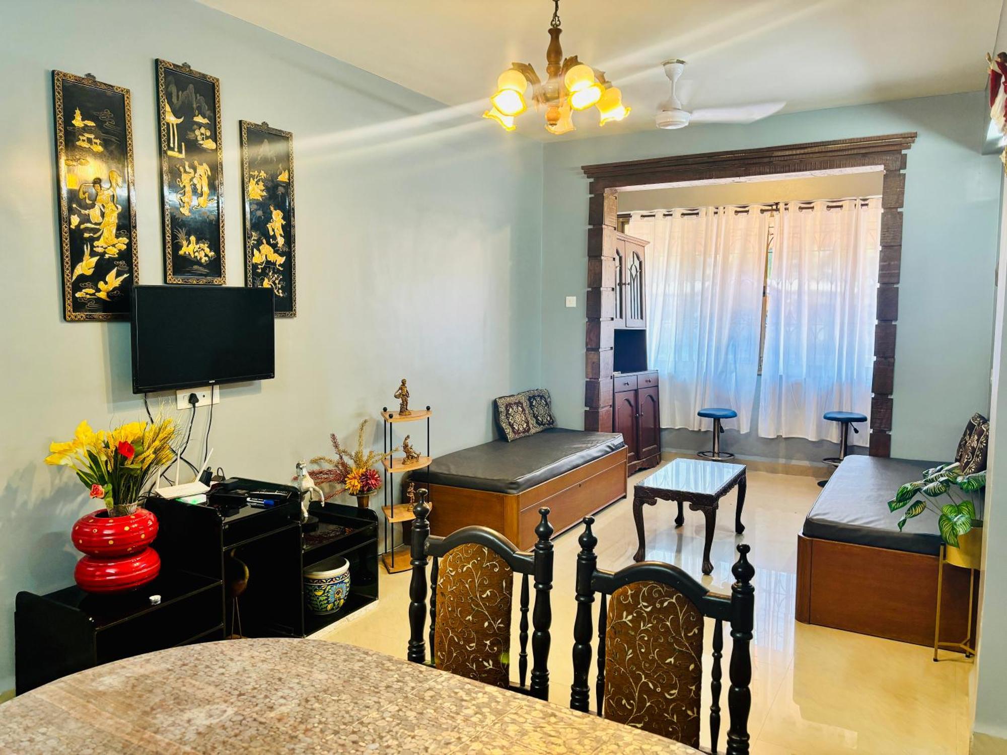 Luxurious 2bhk Serviced 5 Mins Walk From Goa Apartment *